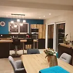 Superbe Maison Jacuzzi+piscine Au Coeur Des Vignes *