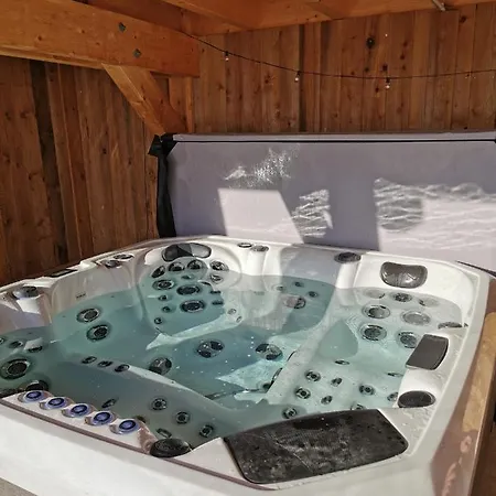 Superbe Maison Jacuzzi+piscine Au Coeur Des Vignes Dom wakacyjny *