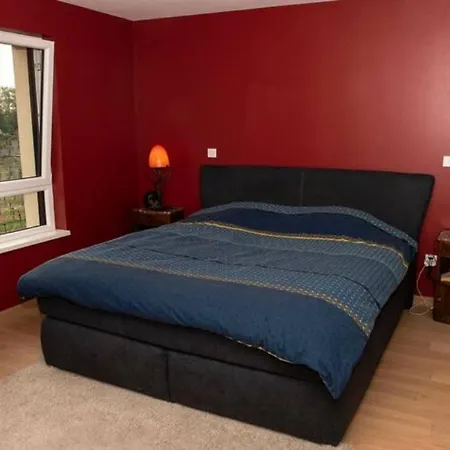 Dom wakacyjny Superbe Maison Jacuzzi+piscine Au Coeur Des Vignes