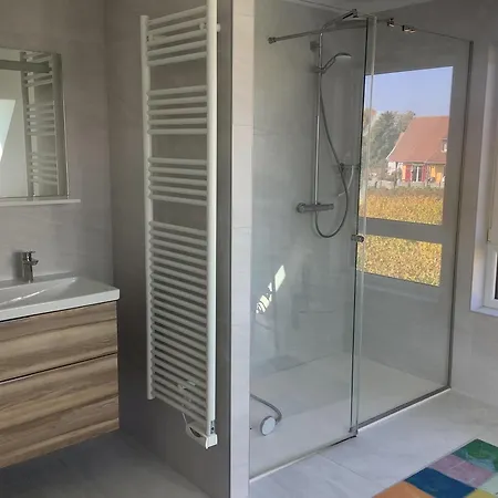 Superbe Maison Jacuzzi+piscine Au Coeur Des Vignes Feriehus